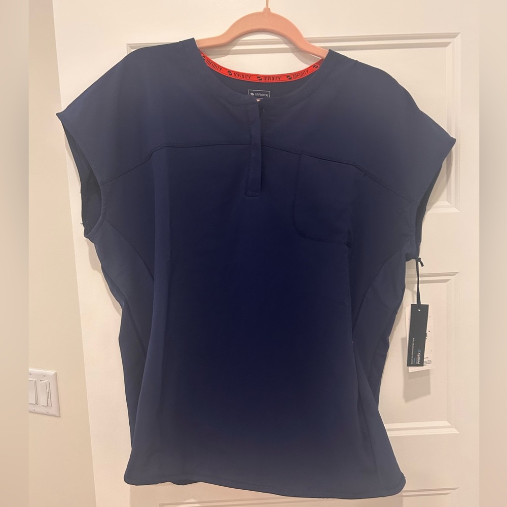 Infinity GRN8 Women’s Henley Scrub Top NWT